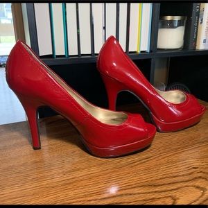 Candie’s Patent Leather Peep Toe, Red, 9